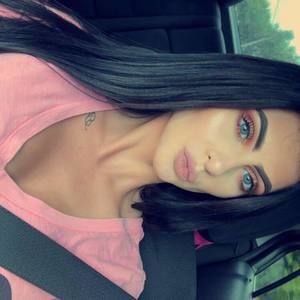 Meet your Posher, Keeley